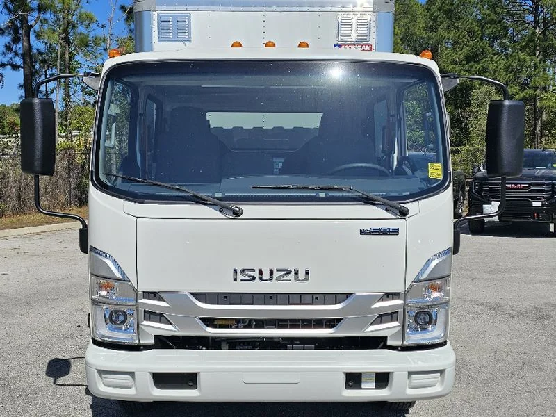 New 2026 WHITE Isuzu  image 8