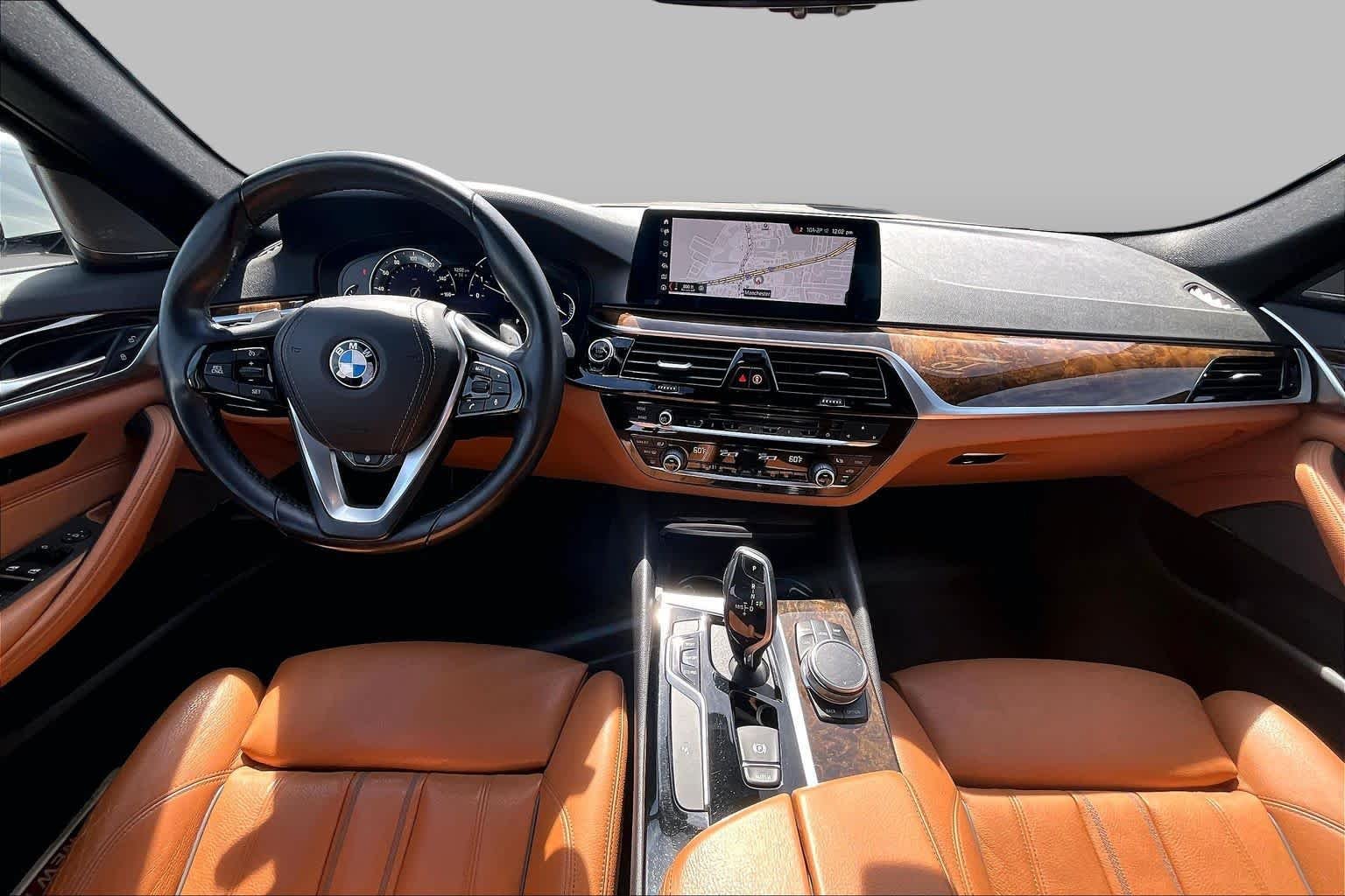 Used 2019 Alpine White BMW 540i xDrive image 15