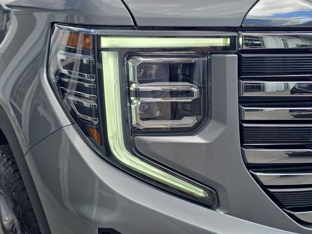 2026 GMC Sierra 1500 SLT - Photo 10