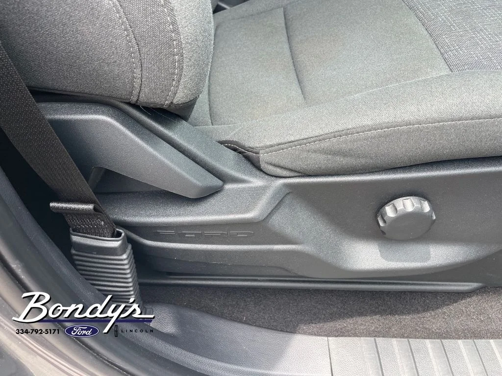 Used 2024 Gray Metallic Ford XLT image 17