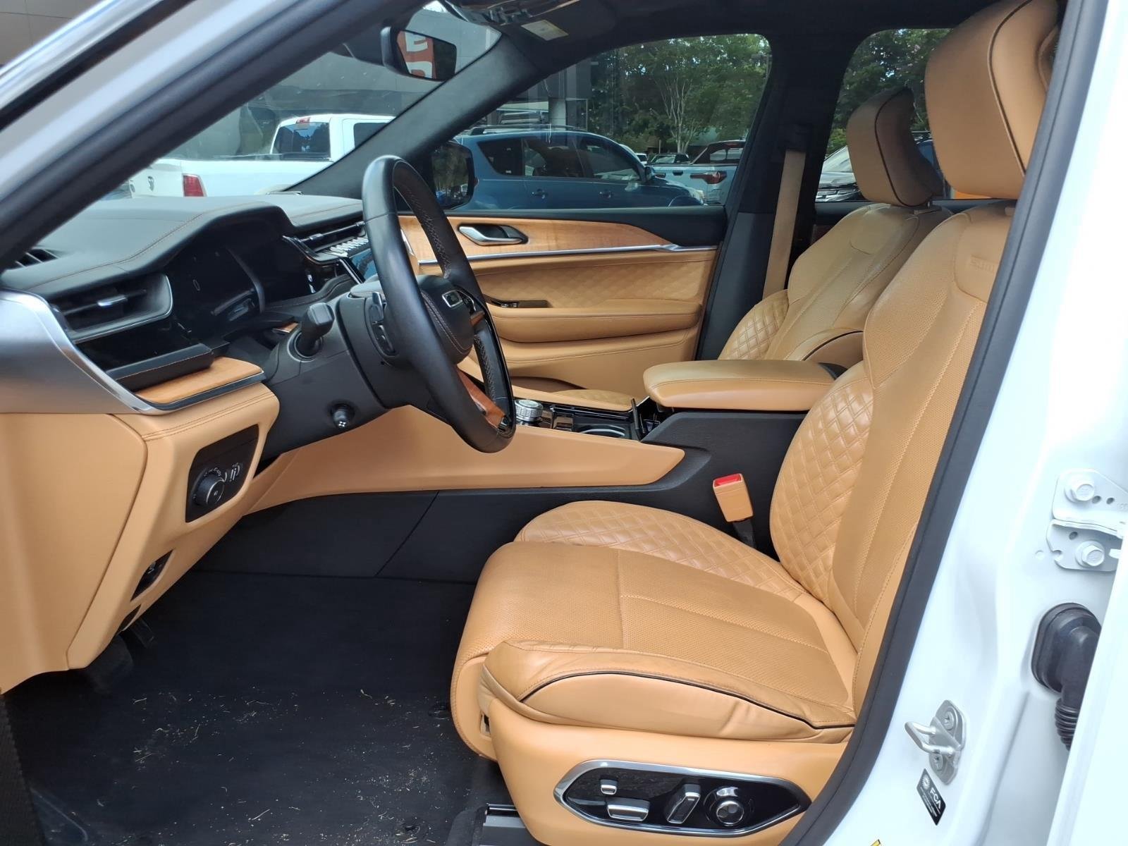 Used 2022 Bright White Clearcoat Jeep Summit Reserve image 12
