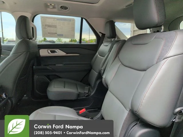New 2026 Space White Metallic Ford Active image 25
