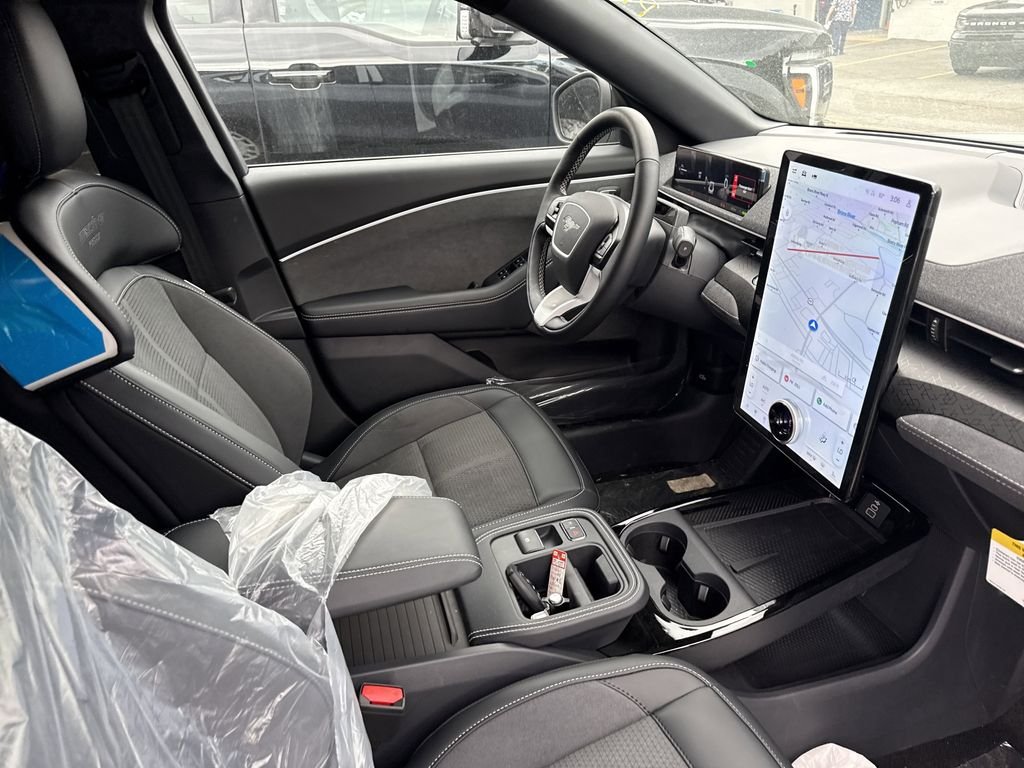 New 2025 Glacier Gray Metallic Tri-coat Ford GT image 27