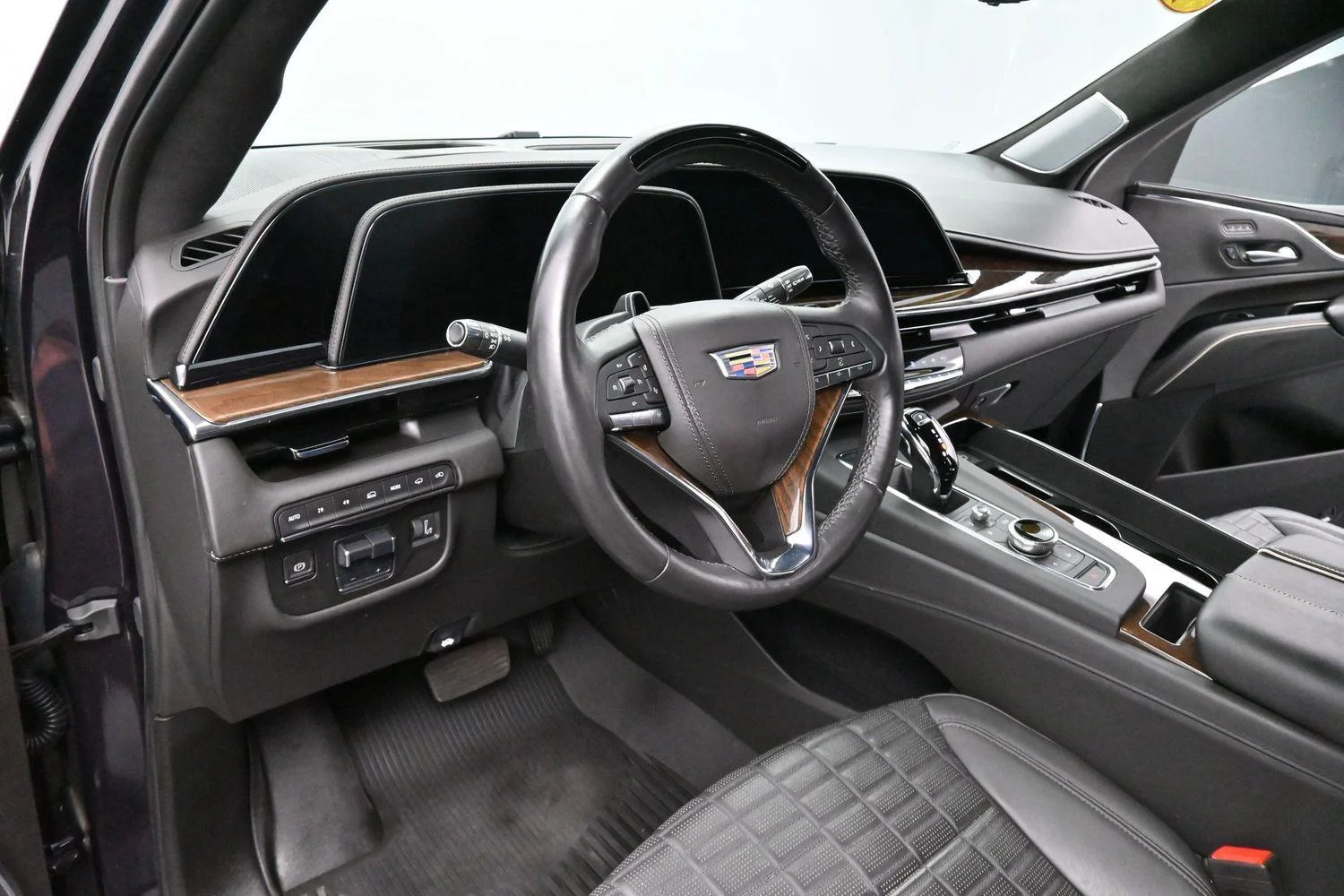 Used 2024 Galactic Gray Metallic Cadillac Premium Luxury Platinum image 19