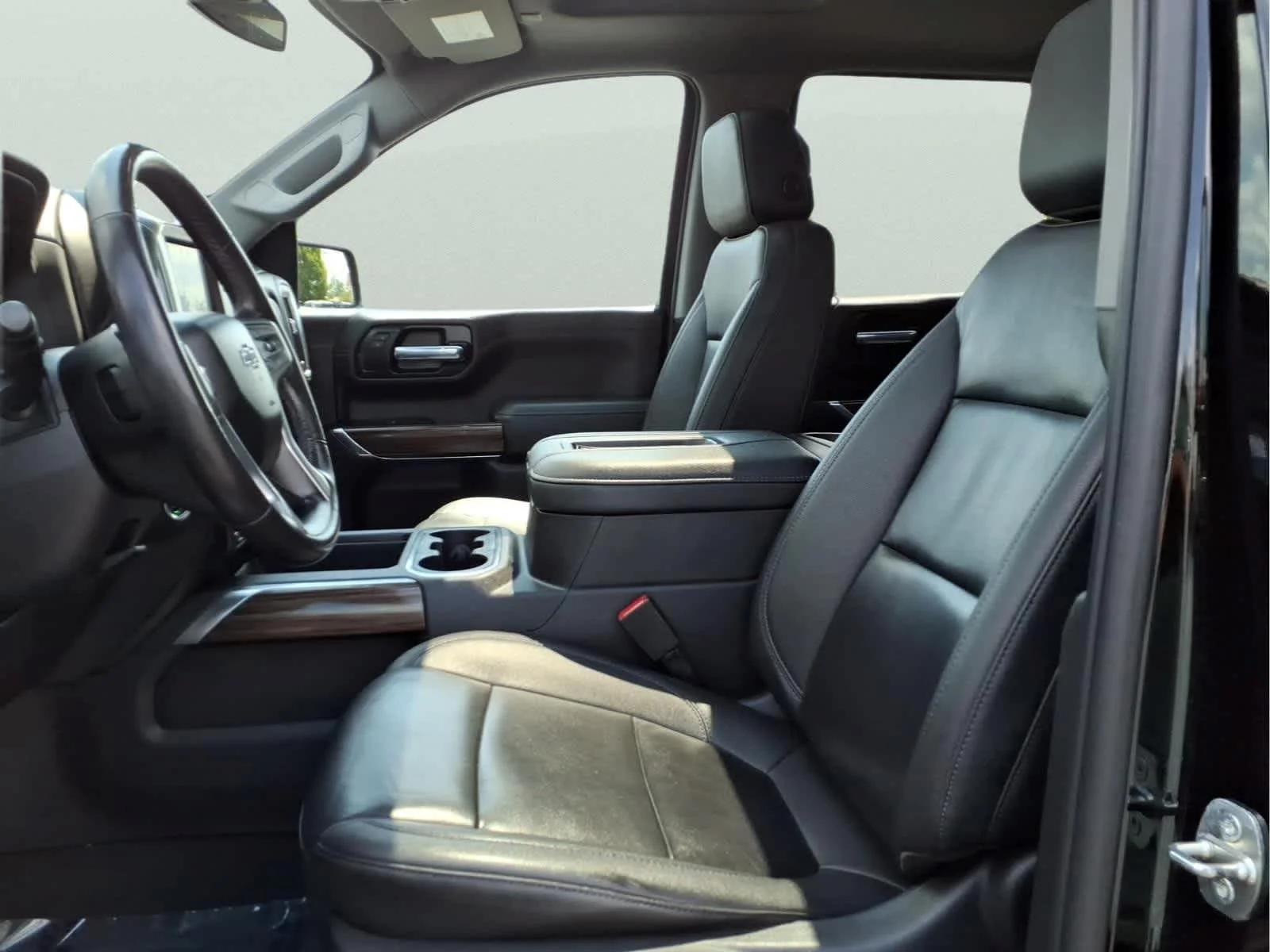 Used 2022 Black Chevrolet LT Trail Boss image 15