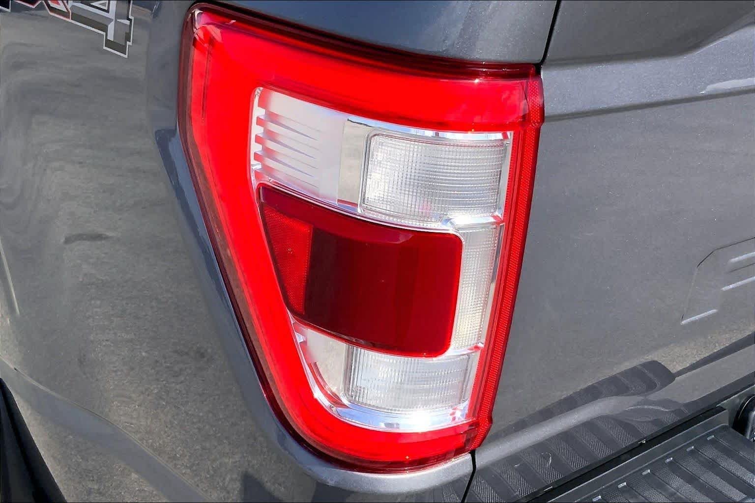 Certified Used 2021 Carbonized Gray Metallic Ford LARIAT image 25