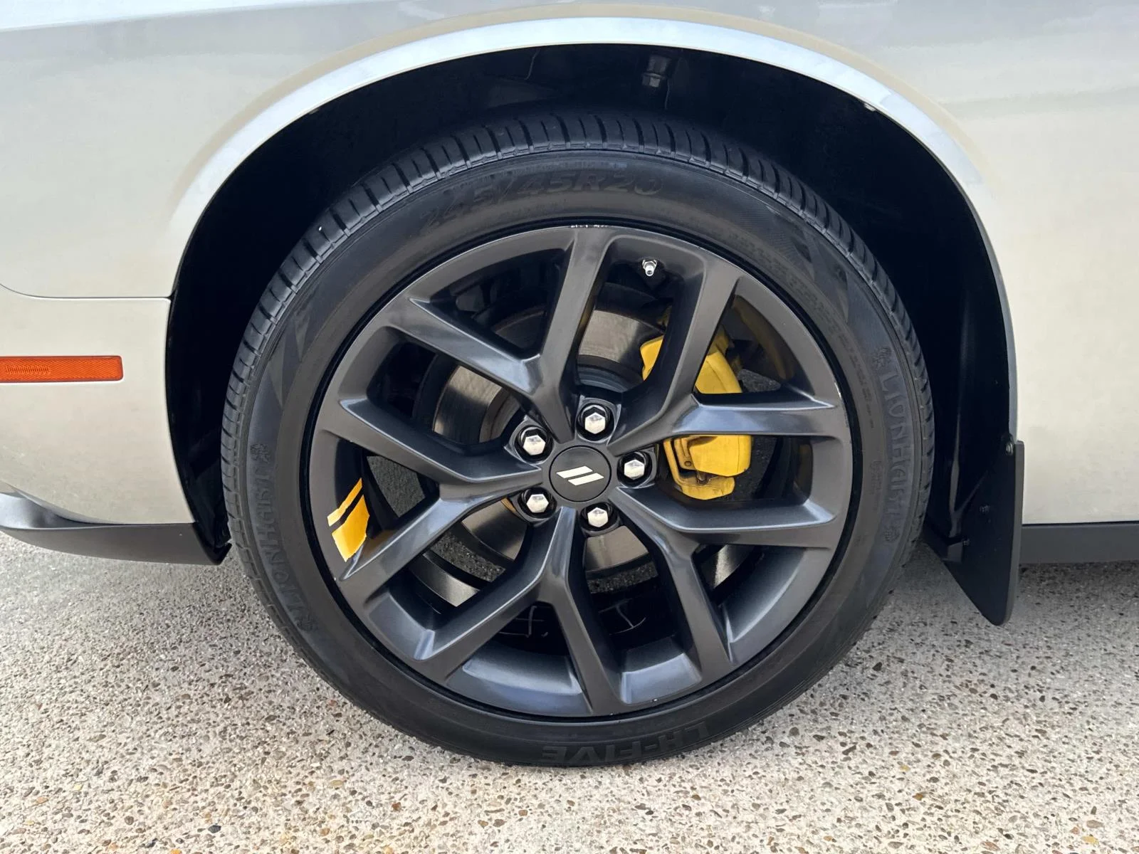 Used 2022 Triple Nickel Clearcoat Dodge SXT image 4
