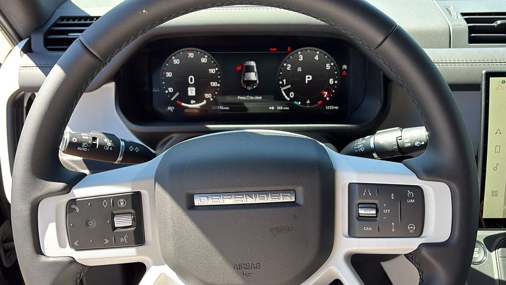 2026 Land Rover Defender X-Dynamic SE - Photo 14