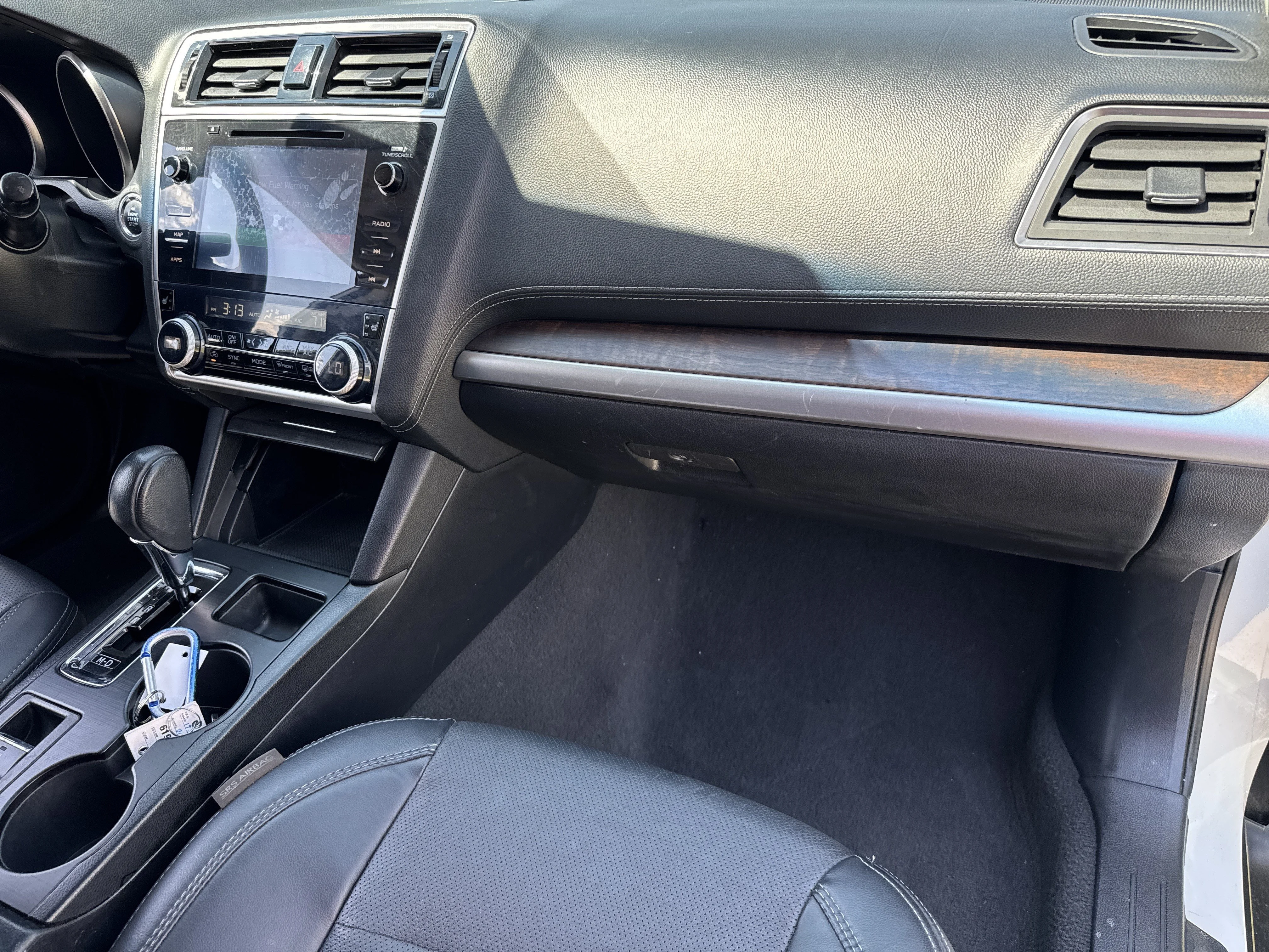 Used 2019 Crystal White Pearl Subaru Limited image 23