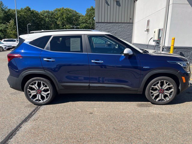 Used 2021 Dark Ocean Blue/White Roof Kia SX image 2