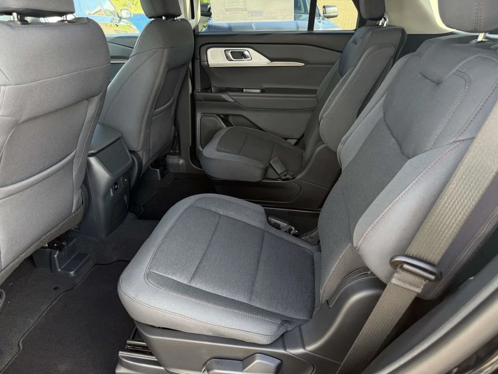 New 2026 Agate Black Metallic Ford Active image 27