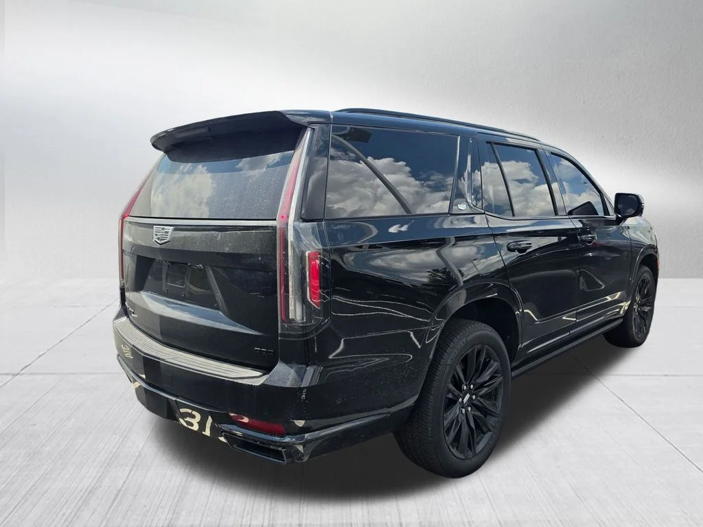 Used 2022 Black Cadillac Sport Platinum image 5