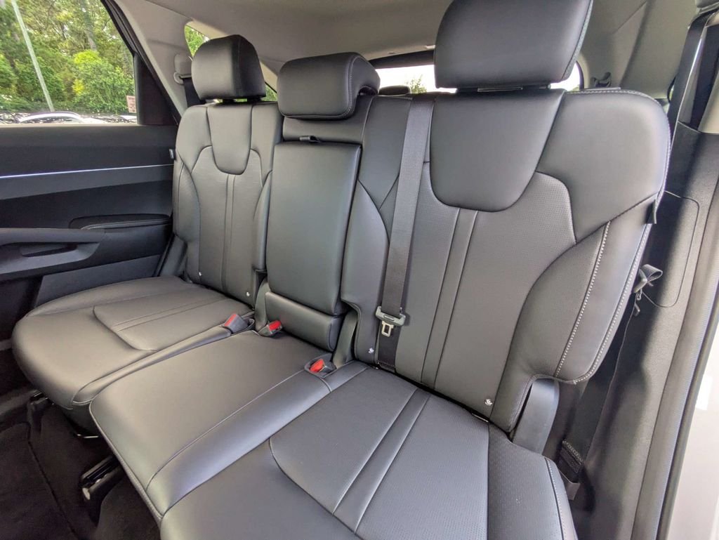 New 2026 Wolf Gray Kia S image 15