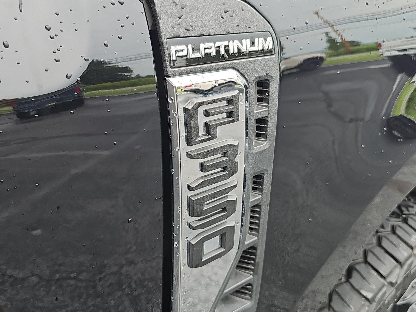 Used 2024 Agate Black Ford Platinum image 37