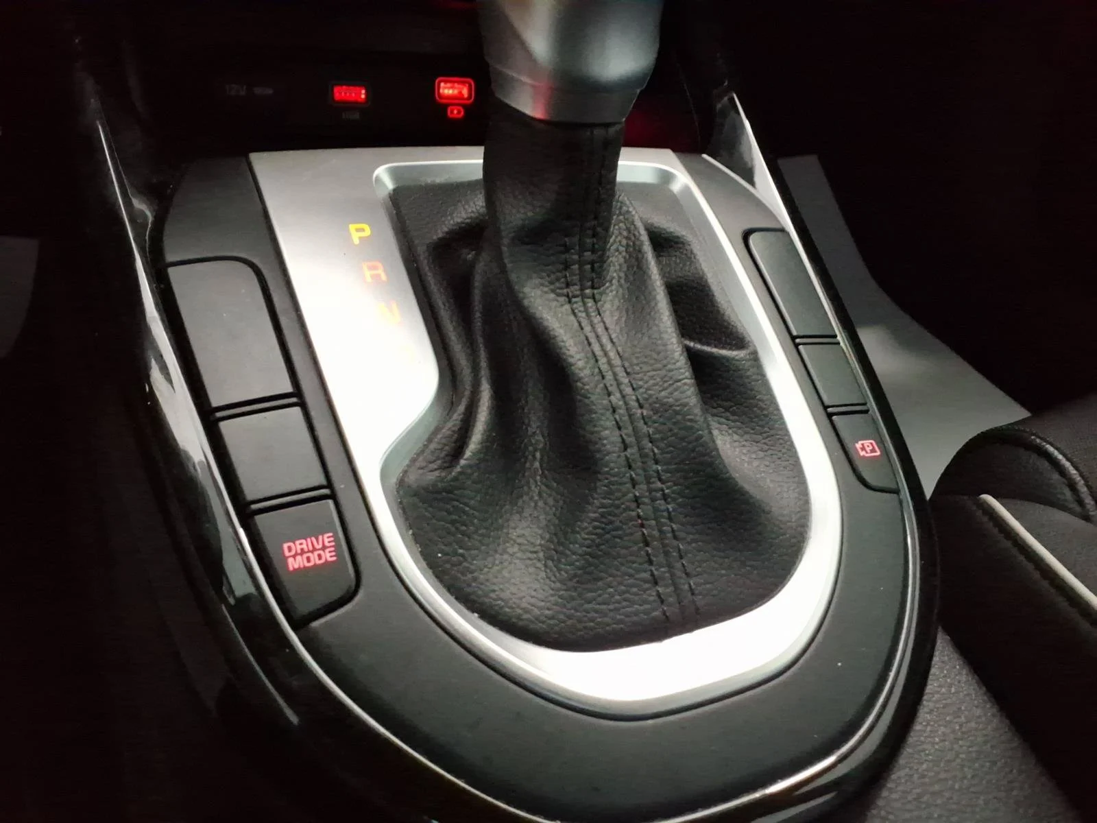 2022 Kia FORTE GT-Line - Photo 25