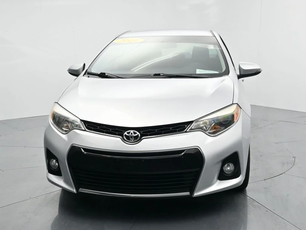 Used 2016  Toyota S Plus image 3