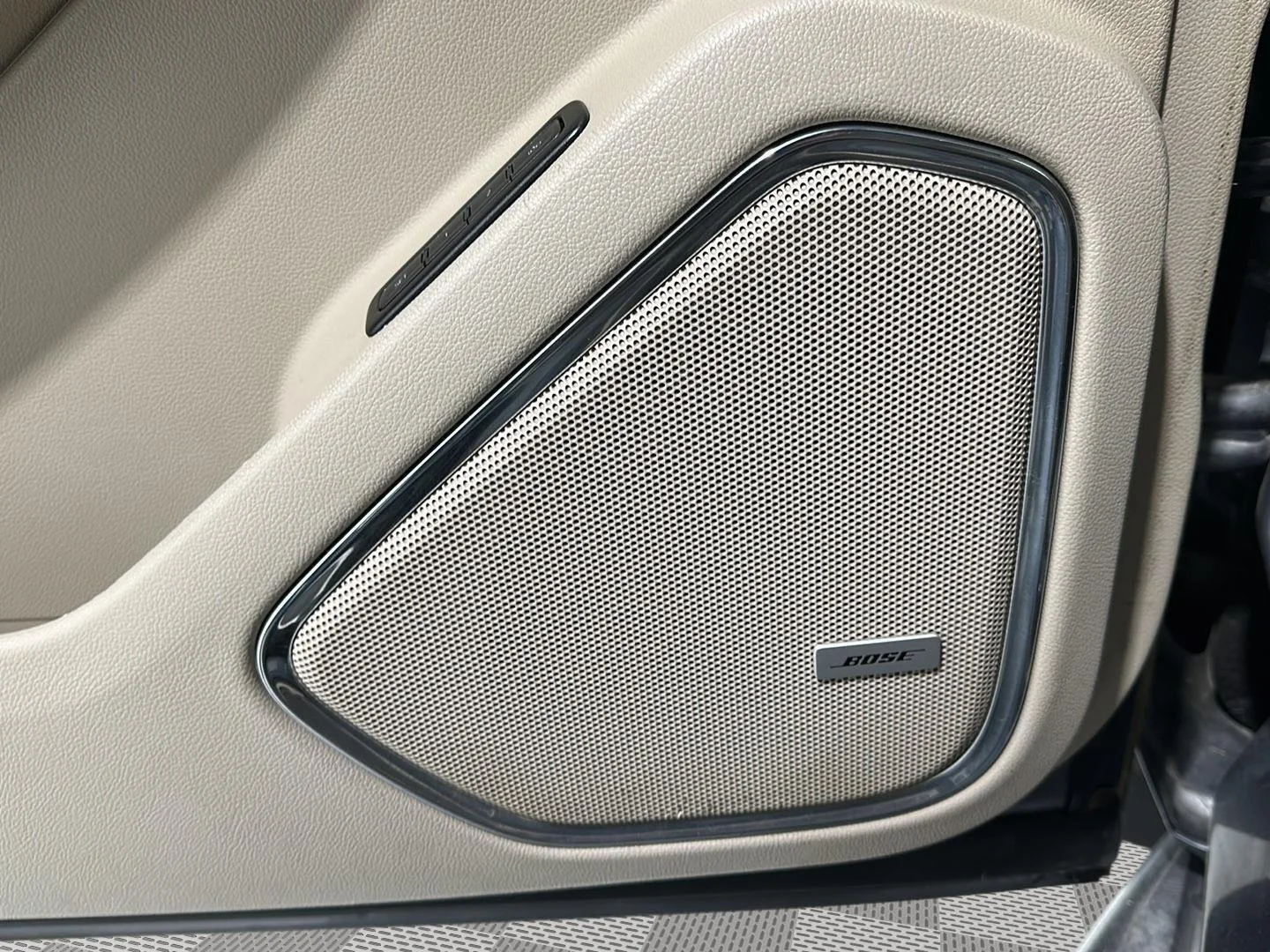 Used 2019 SATIN STEEL METALLIC GMC Denali image 21