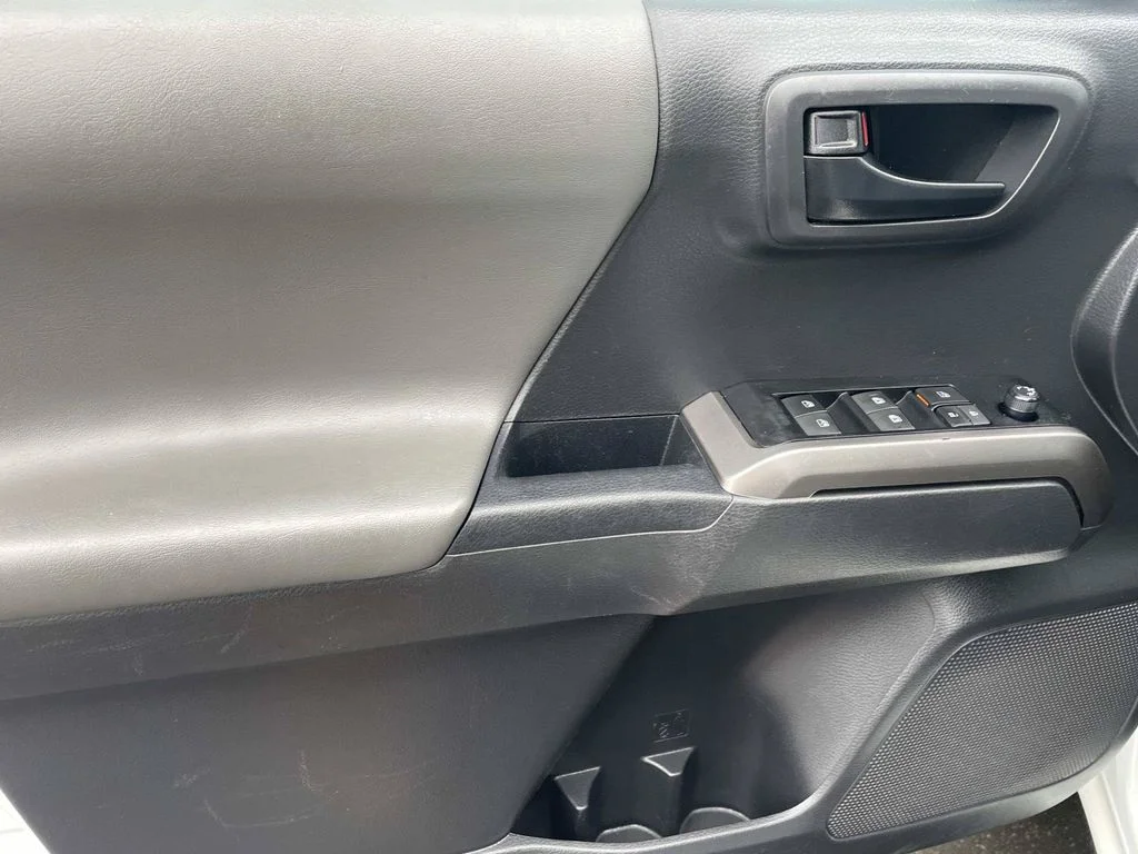 2023 Toyota Tacoma SR5 - Photo 18