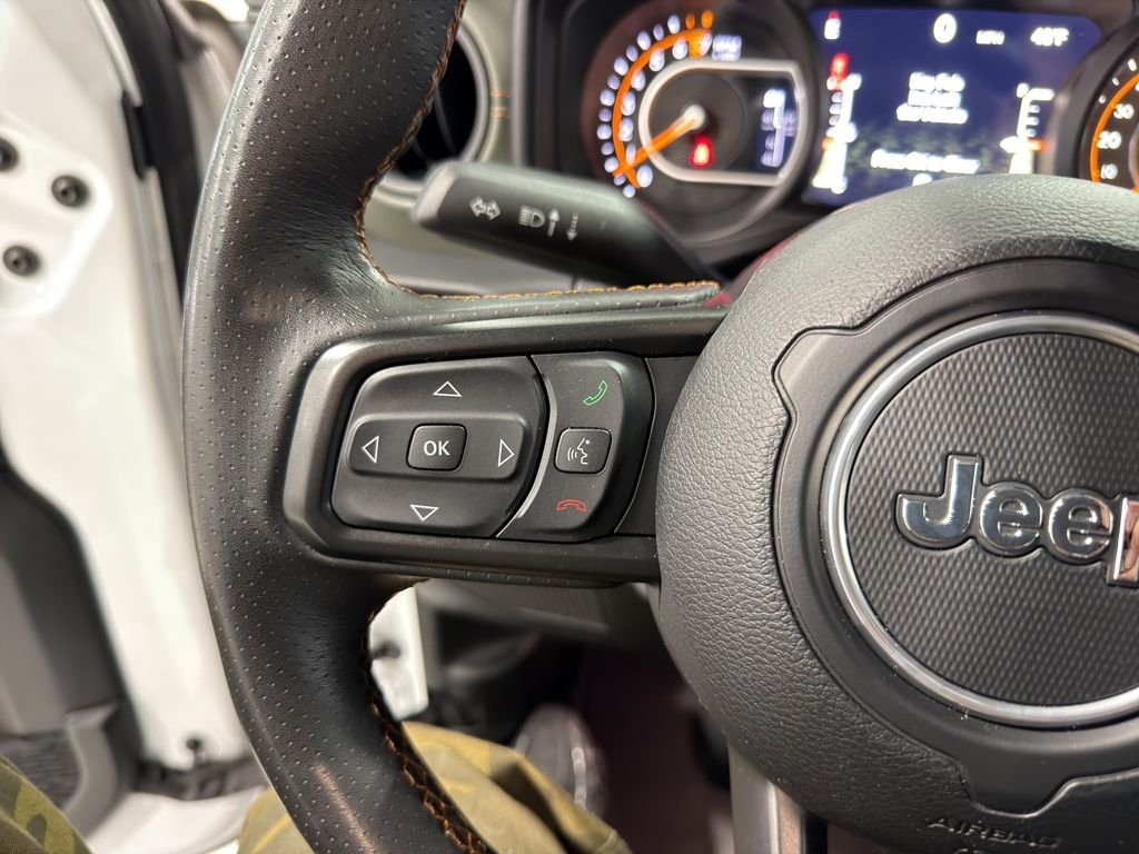 Used 2024 Bright White Clearcoat Jeep Mojave X image 26