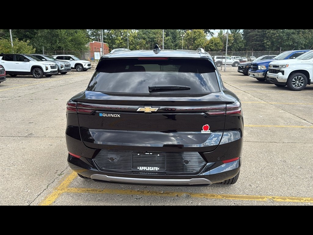 2025 Chevrolet Equinox EV 1LT - Photo 29