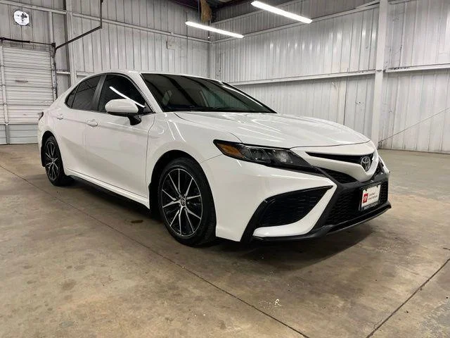 2021 Toyota Camry 