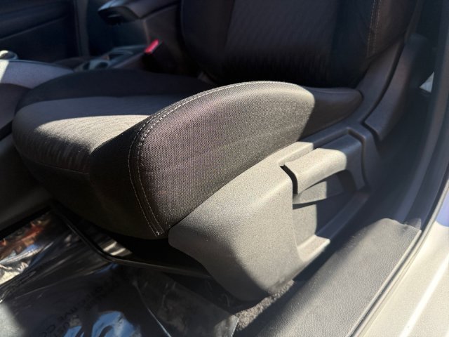 Used 2017 Silver Nissan S image 9