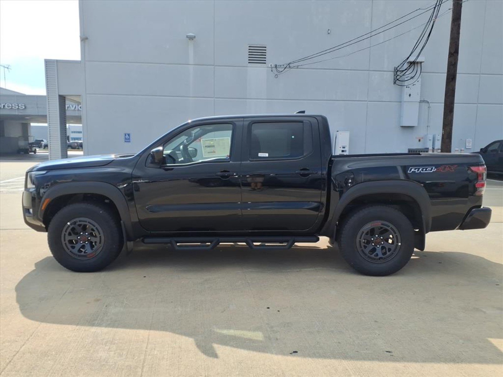 2026 Nissan Frontier Crew Cab PRO-4X® - 7