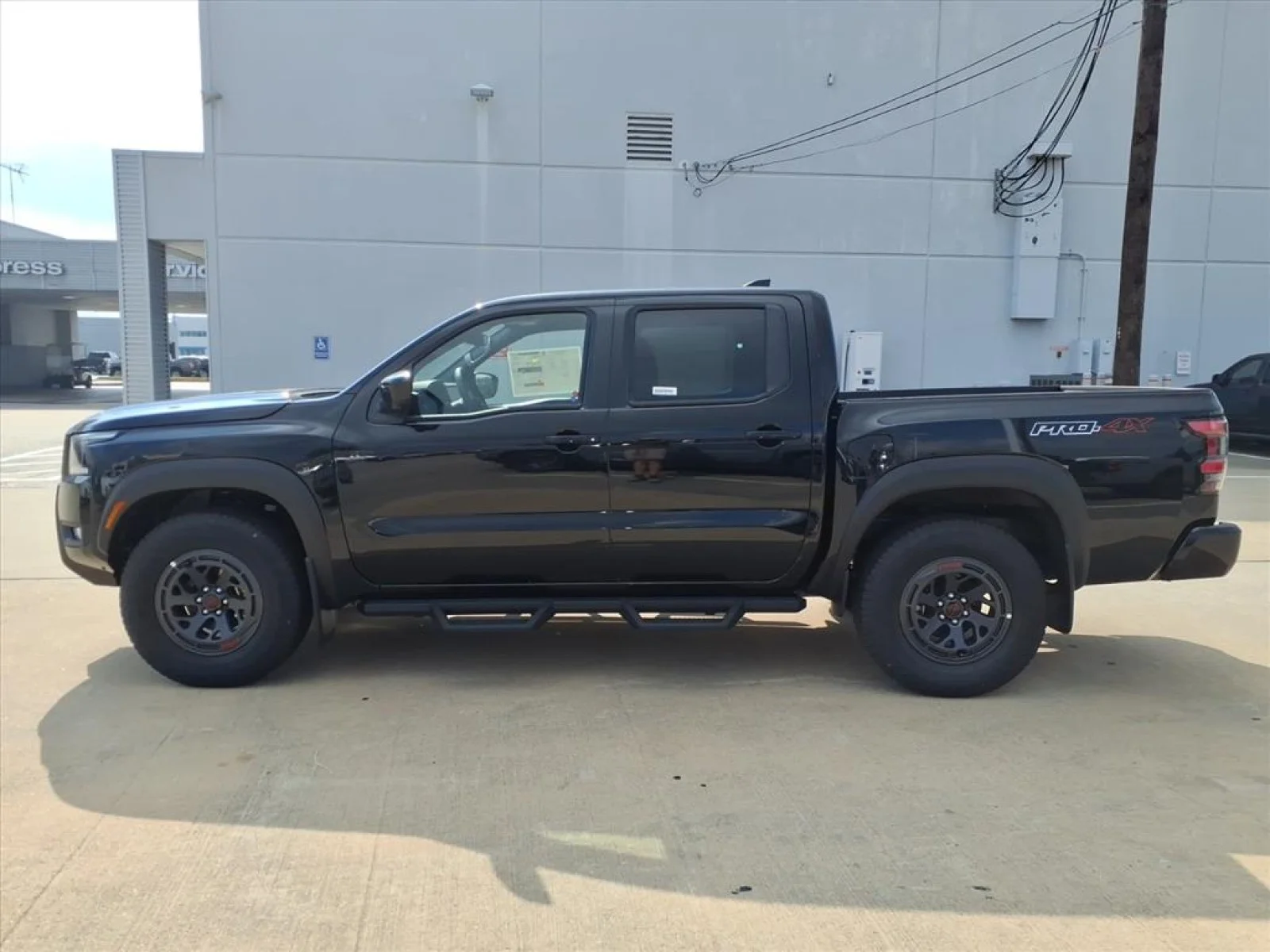 2026 Nissan Frontier Crew Cab PRO-4X® - 7