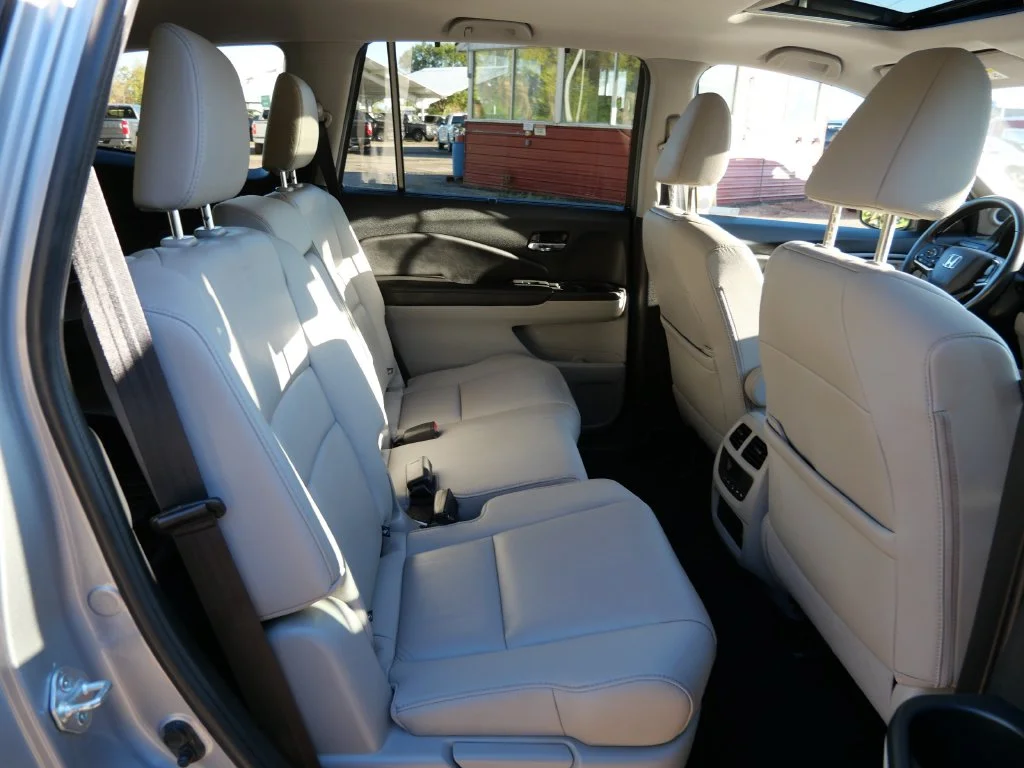 Certified Used 2021 Silver Honda Special Edition image 14