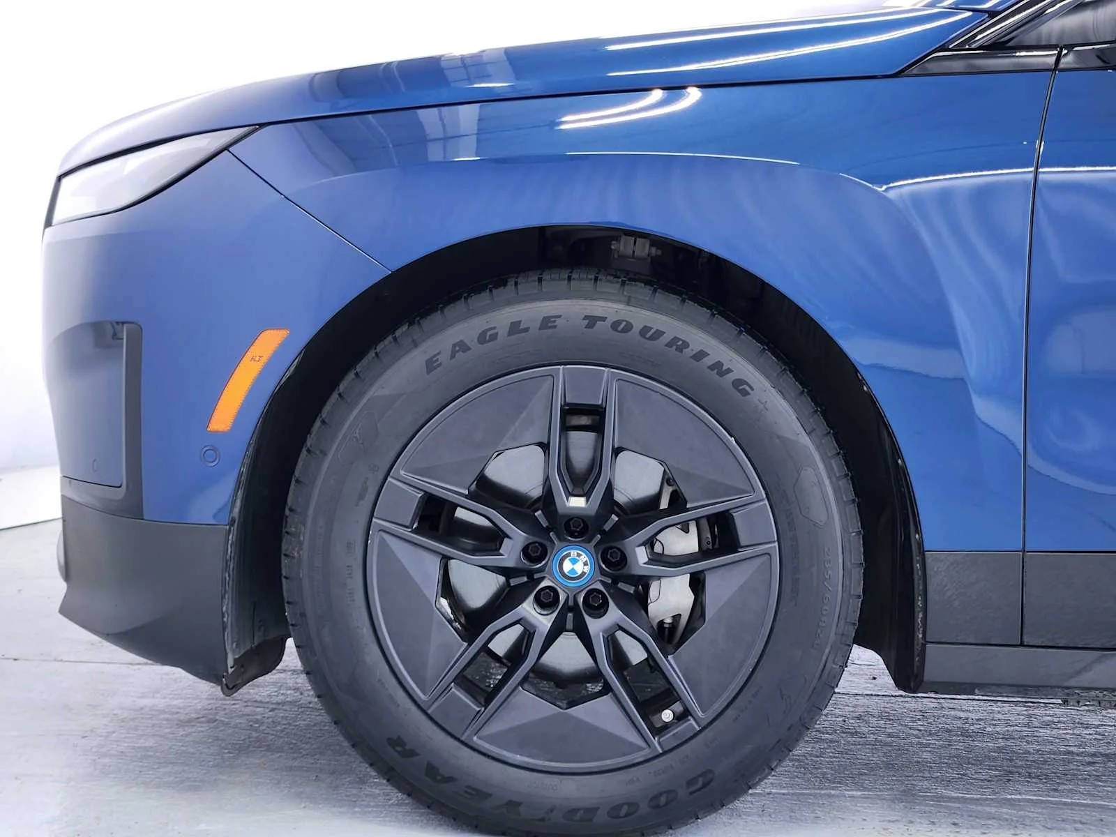 Certified Used 2023 Phytonic Blue Metallic BMW xDrive50 image 6