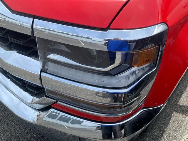 Used 2018 Red Chevrolet LT image 7