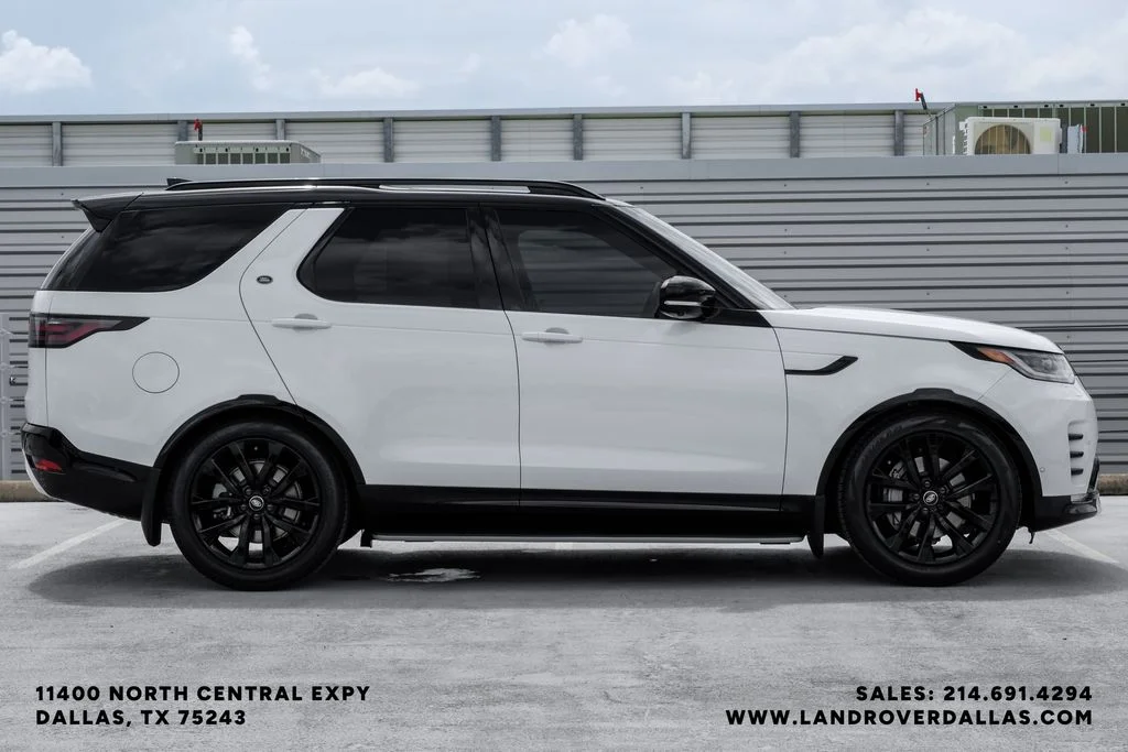 New 2026 Fuji White Land Rover Dynamic SE image 7
