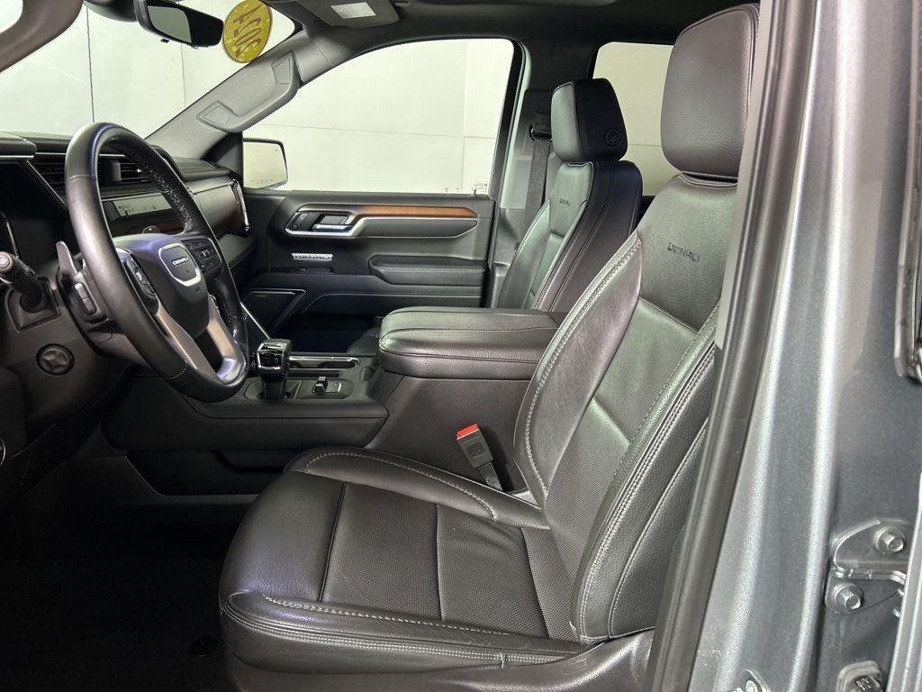 Used 2024 Sterling Metallic GMC Denali image 18