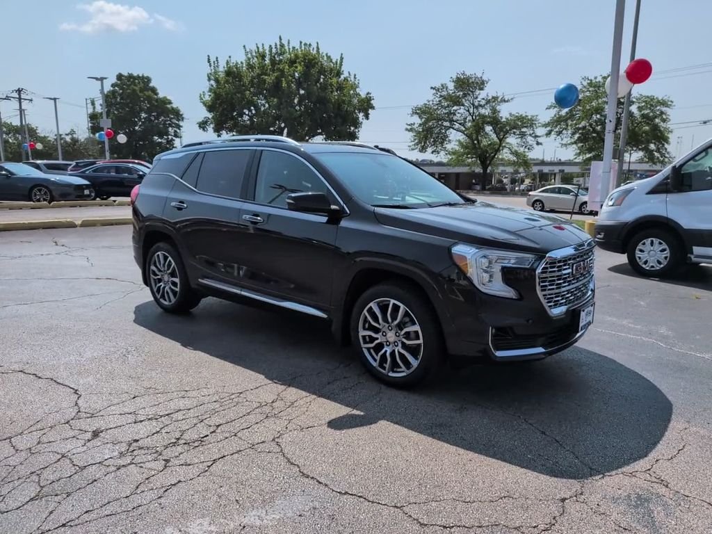 Used 2022 Black GMC Denali image 3