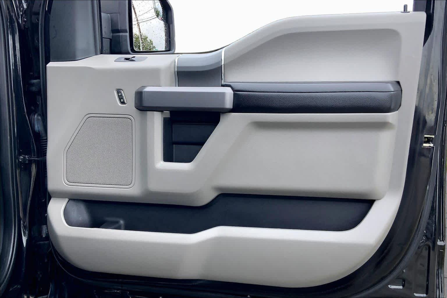 Used 2019 Agate Black Ford XLT image 22