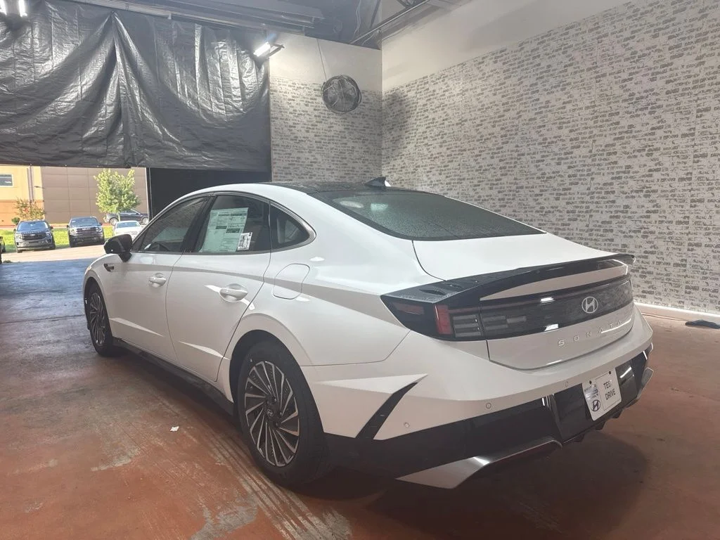 New 2026 Serenity White Hyundai Limited image 5