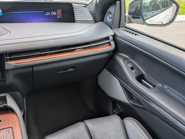 New 2026 White Lincoln Black Label image 17