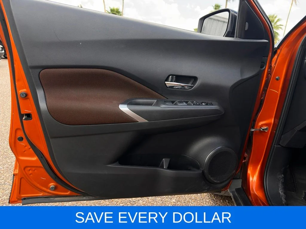Used 2023 Orange Nissan SR image 5