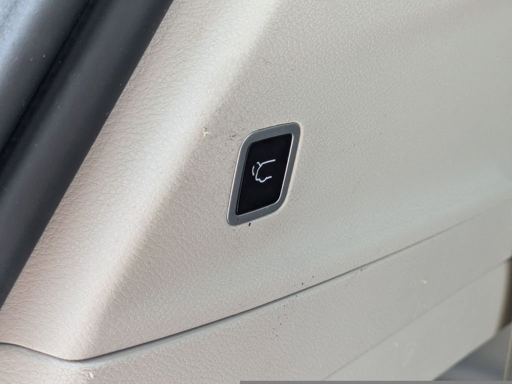 2024 Chrysler Pacifica Touring L - Photo 11