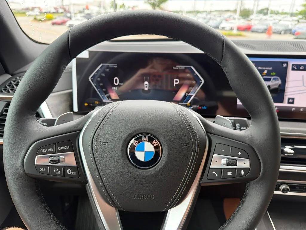 New 2026 Alpine White BMW sDrive40i image 17