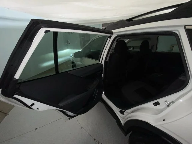 Used 2022 White Subaru 2.5i image 21