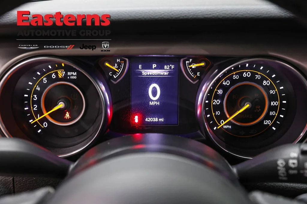 Certified Used 2020 Black Jeep Sport S image 18