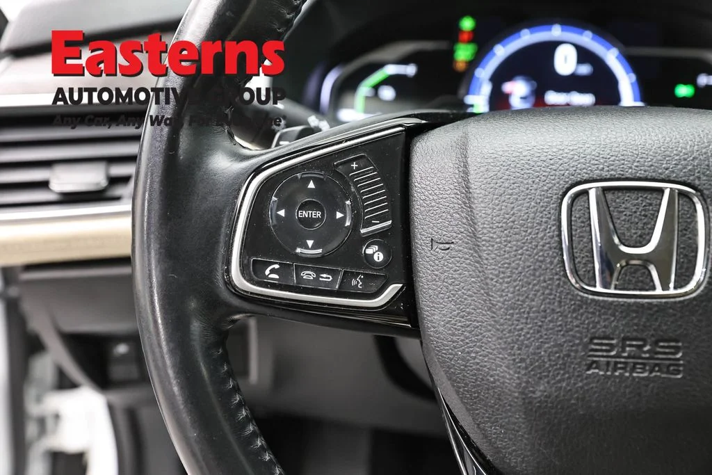 Used 2018 White Honda Touring image 15