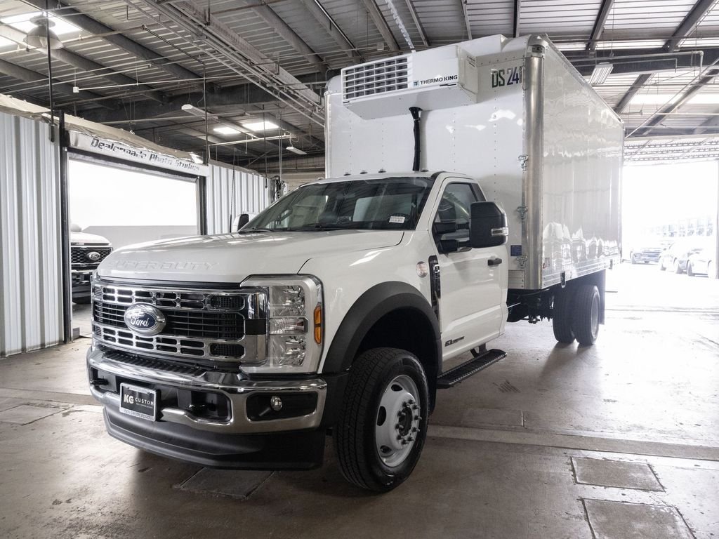 2025 Ford F-550 Super Duty Chassis Cab XL - Photo 4