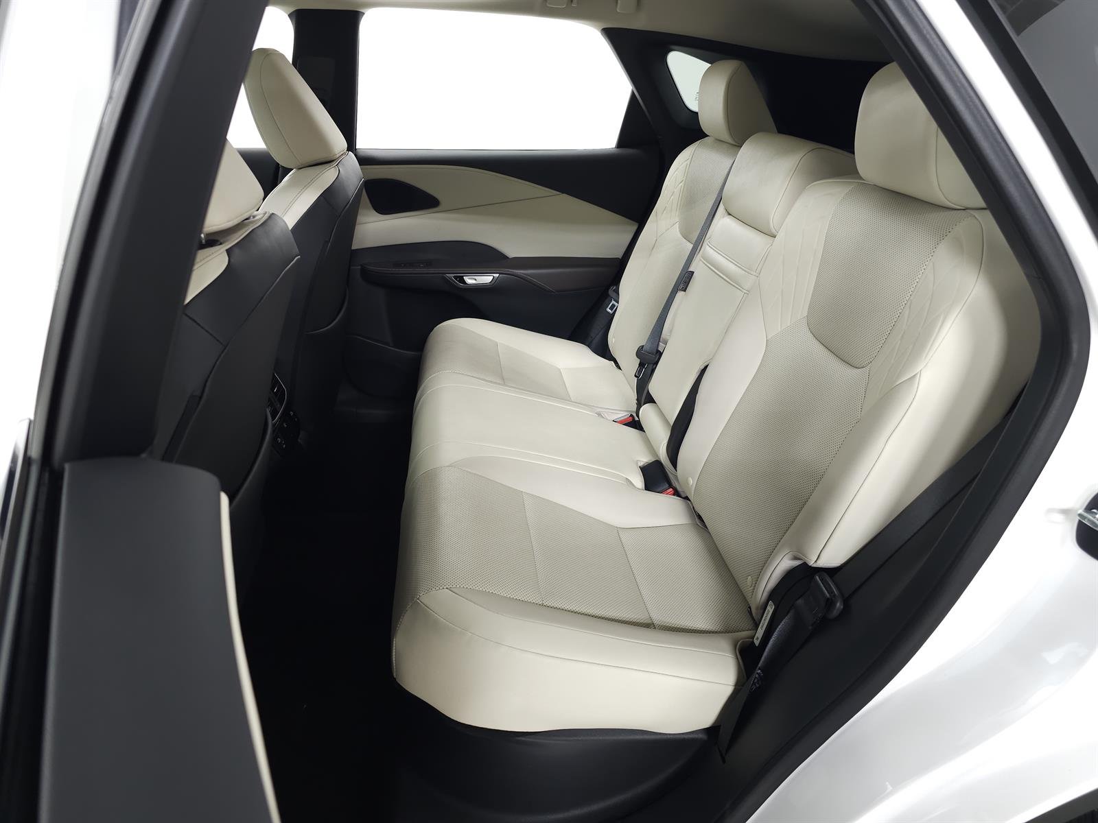 Certified Used 2024 White Lexus PREMIUM image 32