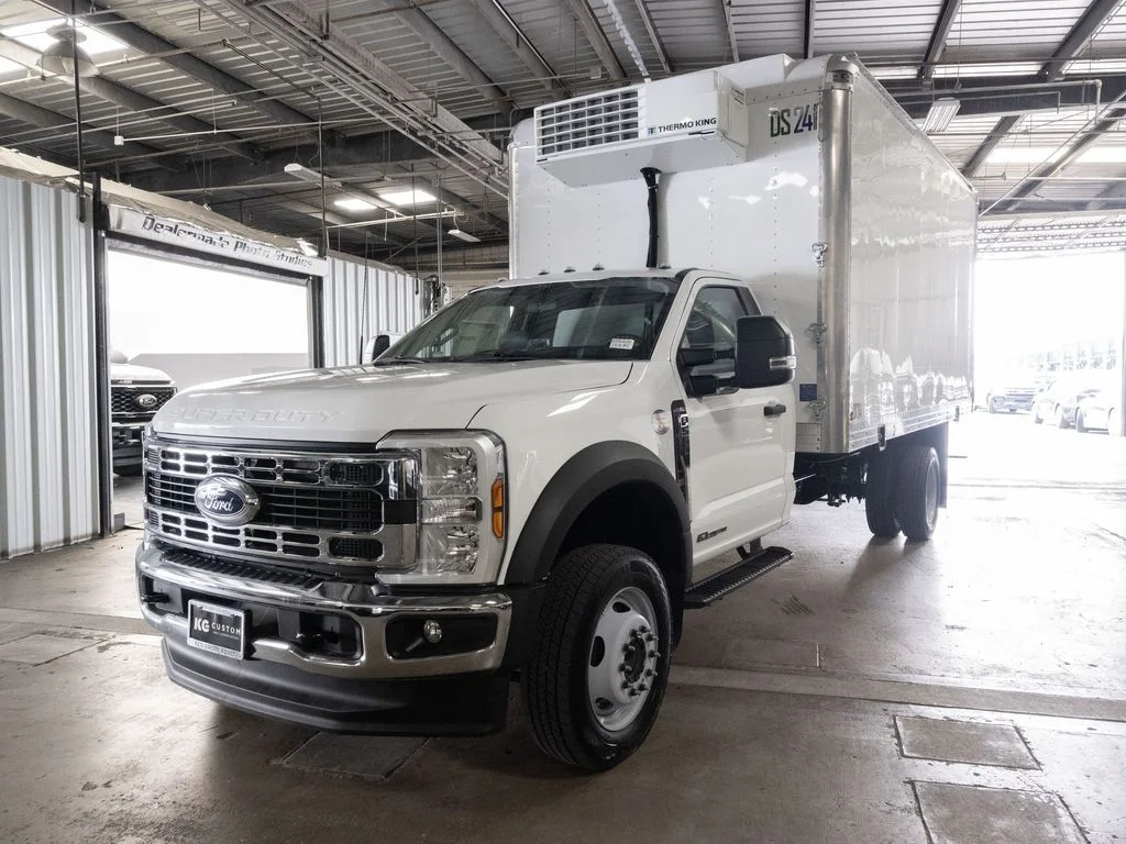 New 2025 White Ford XL image 4