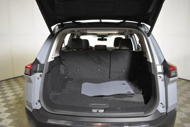 Used 2023 Gray Nissan SL image 30