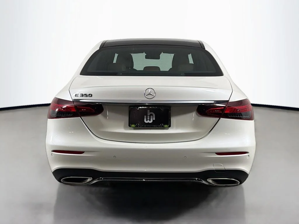 Used 2022 MANUFAKTUR Diamond White Mercedes-Benz E 350 image 6