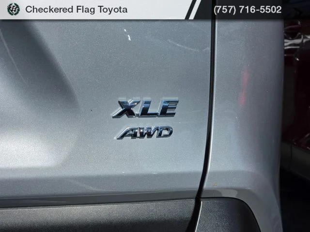 Used 2025 Silver Sky Metallic Toyota XLE Premium image 8