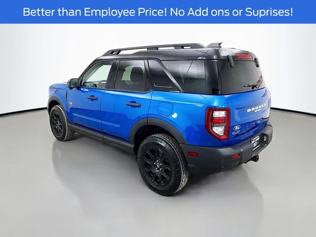 New 2026 Velocity Blue Metallic Ford Badlands® image 38